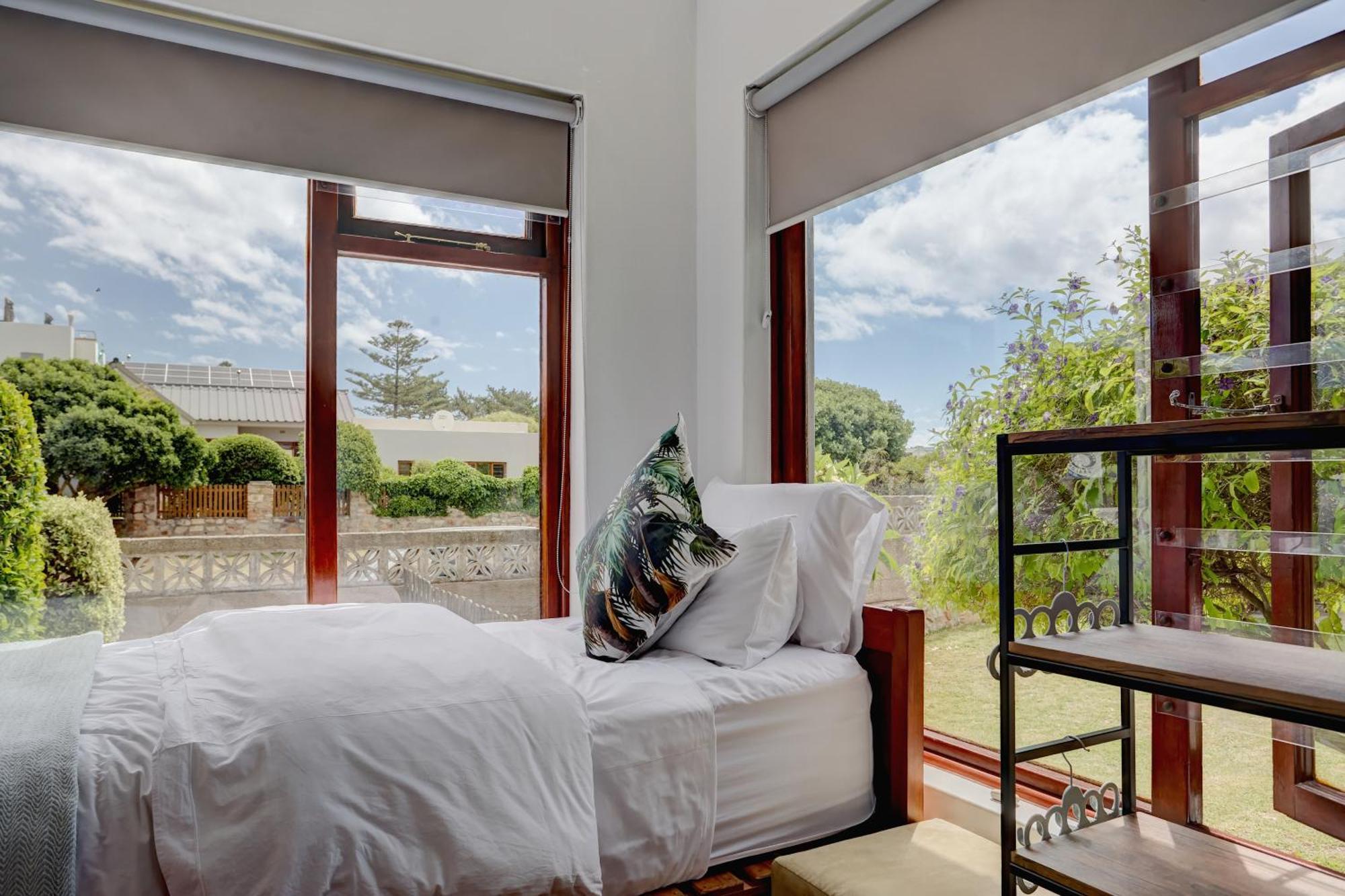 Beautiful Abalone Hotel Hermanus Exterior photo